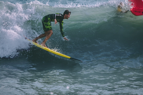 How did electric foiling become a booming activity?